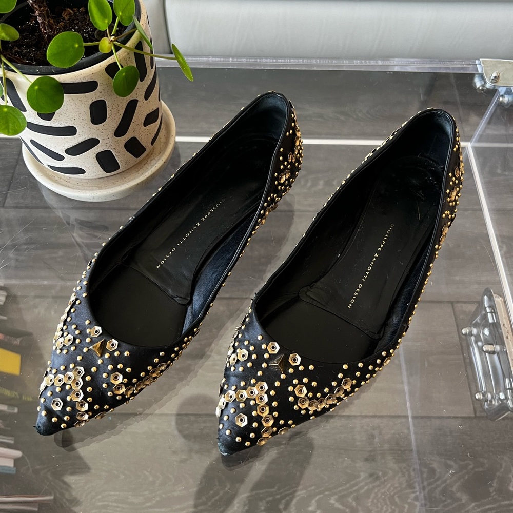 GIUSEPPE ZANOTTI | LEATHER POINTED TOE FLATS